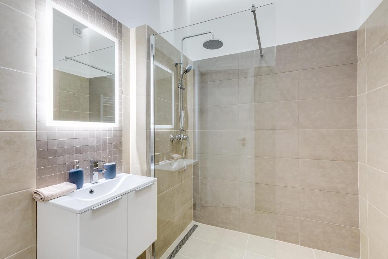 D.Five Kiraly Street Superior Apartment With City View Budapest Ngoại thất bức ảnh