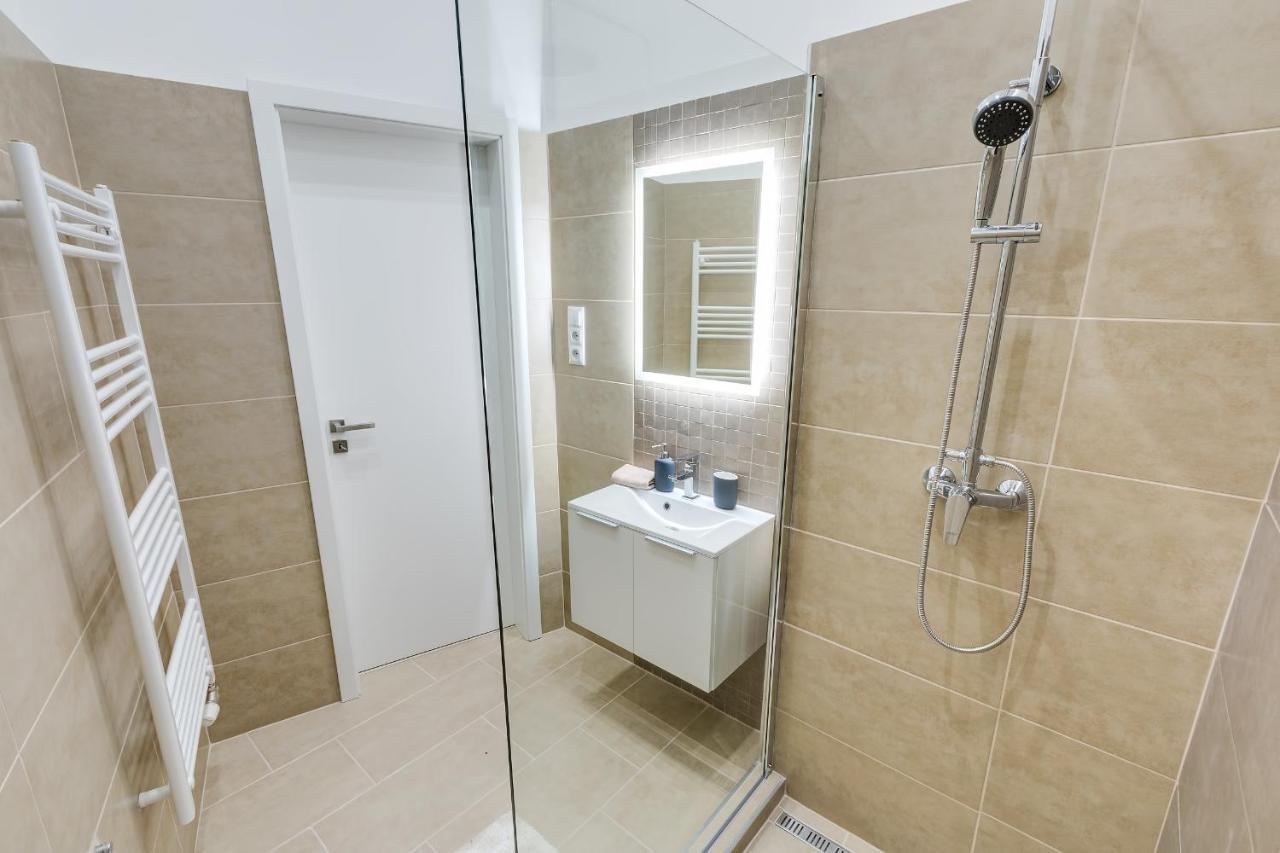 D.Five Kiraly Street Superior Apartment With City View Budapest Ngoại thất bức ảnh